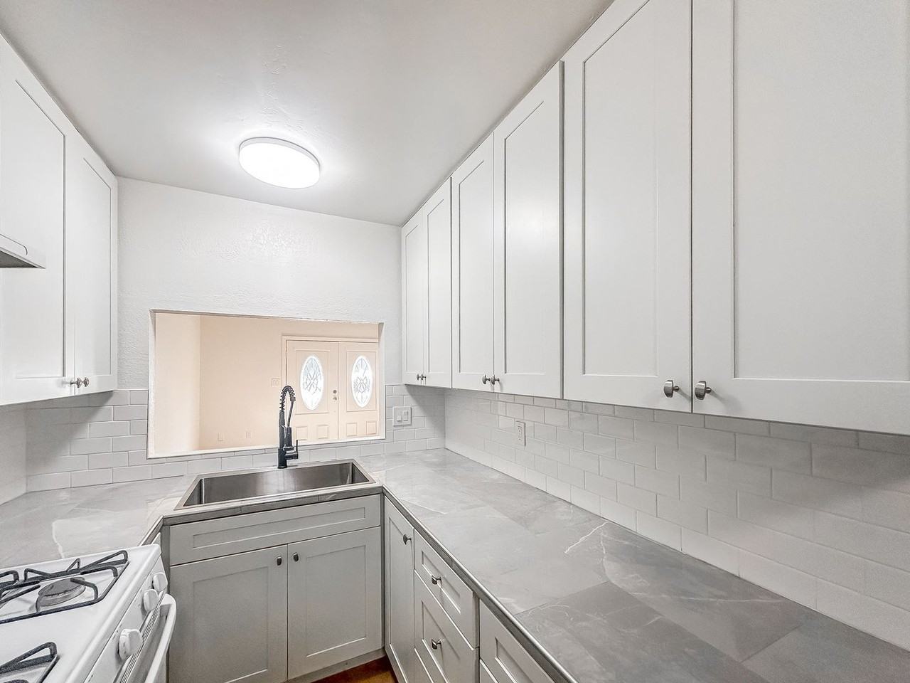 410 Colorado Ave #C - Photo 6 of 17