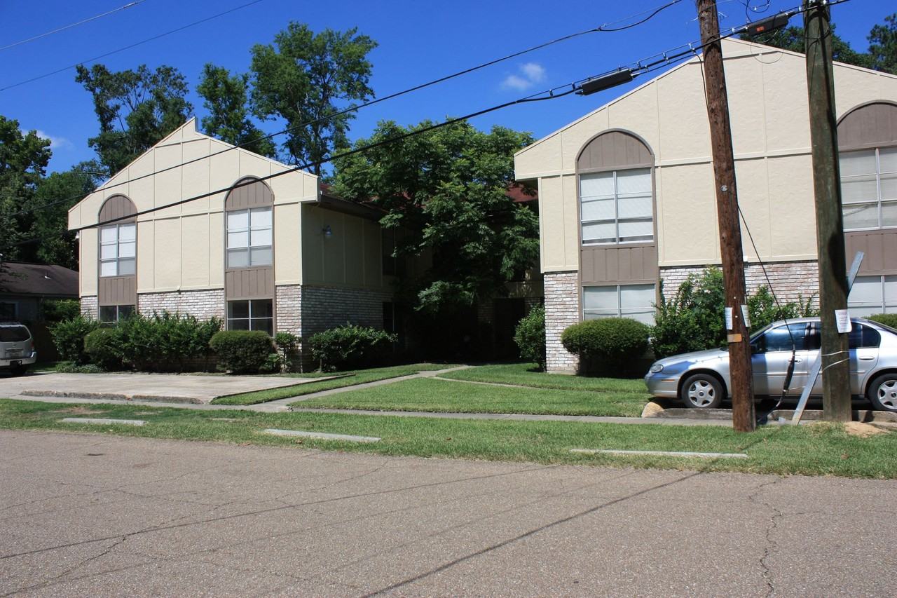 2BD, 2BA Apartment in the heart of MidCity - Photo 5 of 5