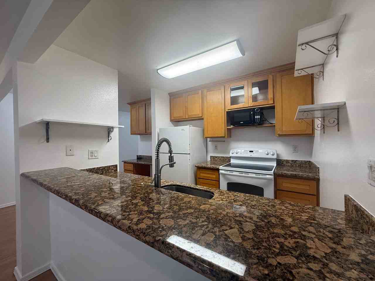1505 Four Oaks Cir - Photo 6 of 11