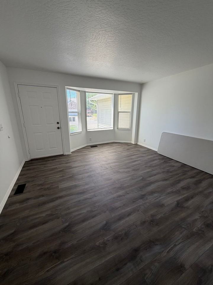 3924 W Dunkeld St - Photo 4 of 33