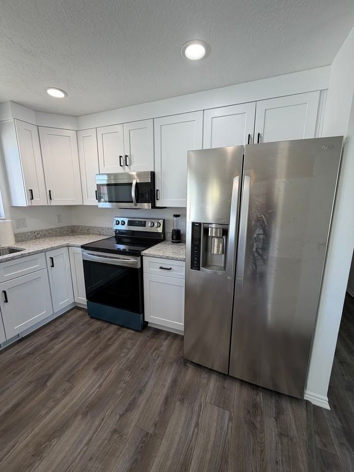 3924 W Dunkeld St - Photo 5 of 33