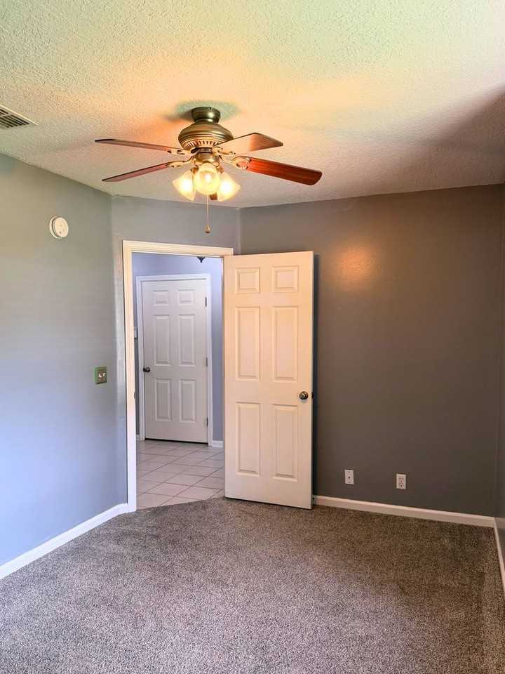 143 Lake Jordan Blvd - Photo 7 of 22