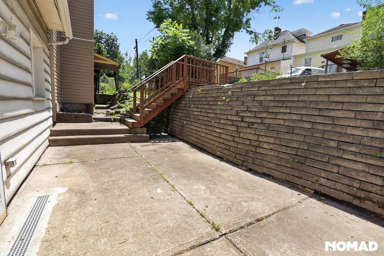 1117 Chartiers Ave - Photo 5 of 38