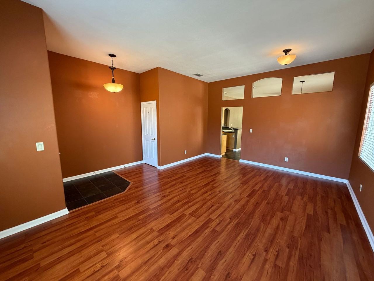 6425 Rabbit Hollow Way - Photo 3 of 34
