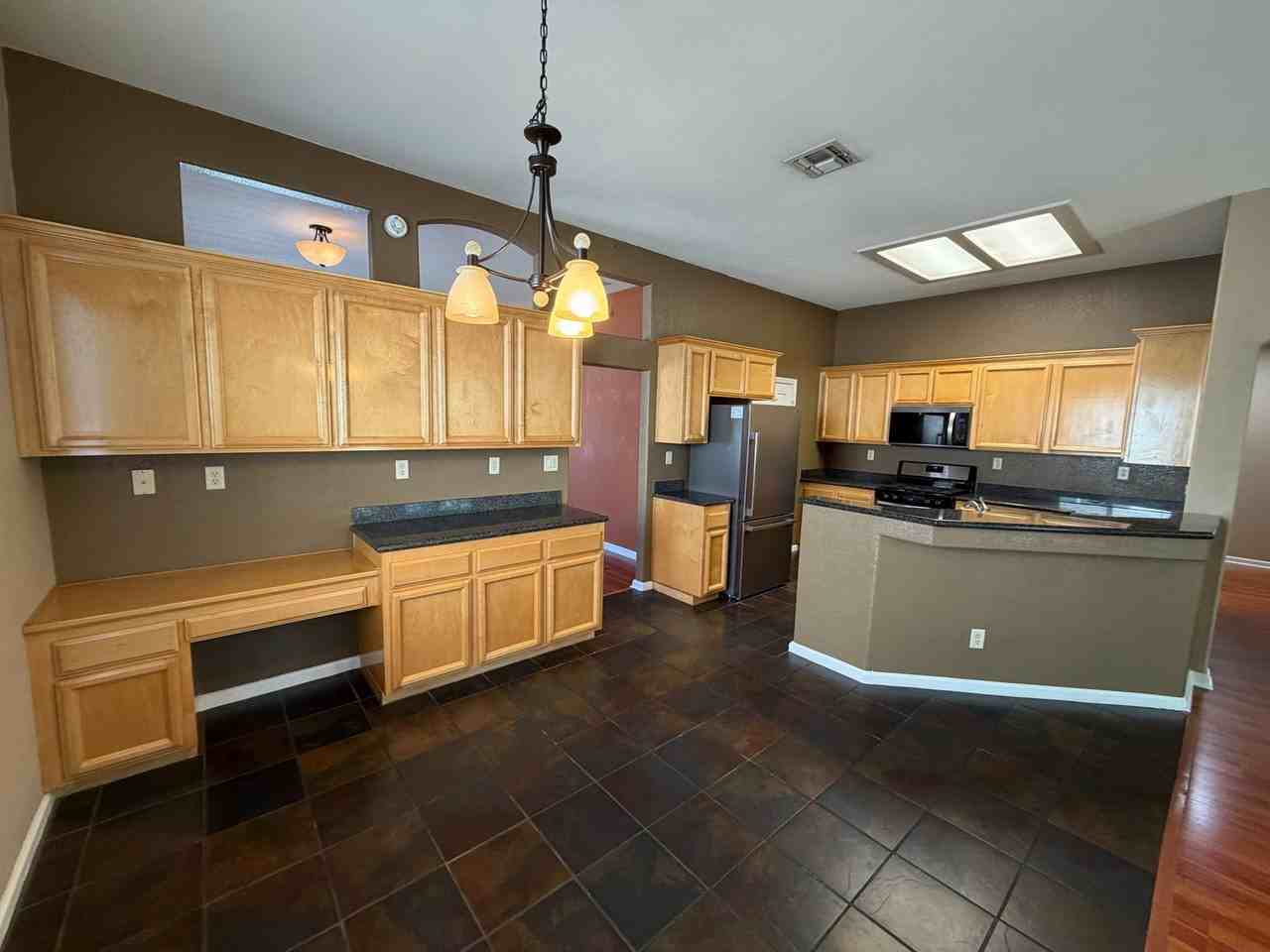 6425 Rabbit Hollow Way - Photo 7 of 34