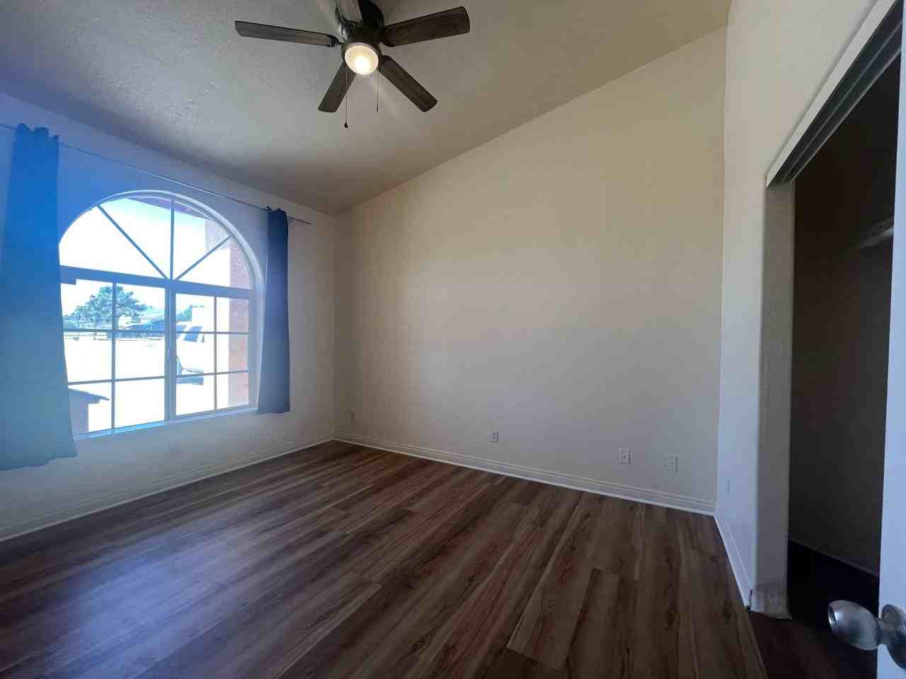8744 Mono Rd - Photo 7 of 19