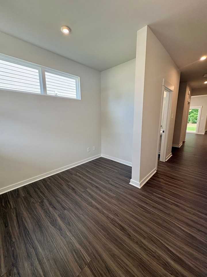 3216 Finchborough Ct - Photo 3 of 36