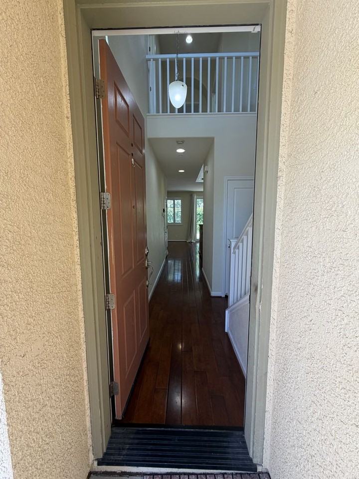 5028 Ocean Ln - Photo 2 of 29