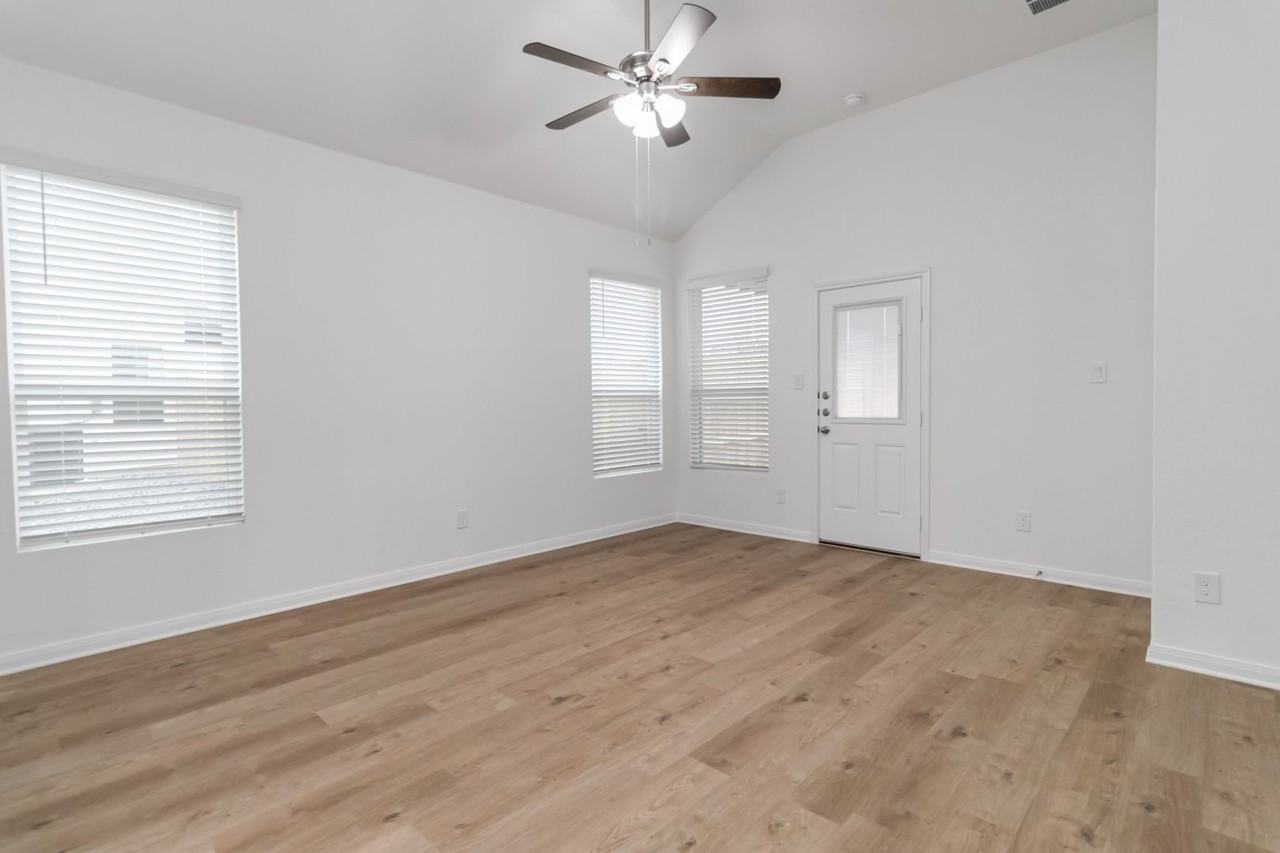 5119 Candy Pl #2 - Photo 7 of 34