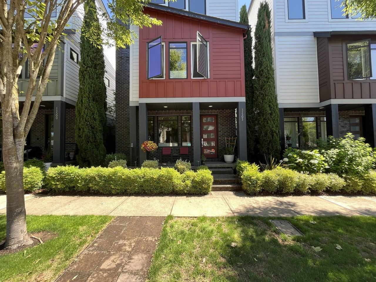 11393 Sw Barber St - Photo 2 of 50