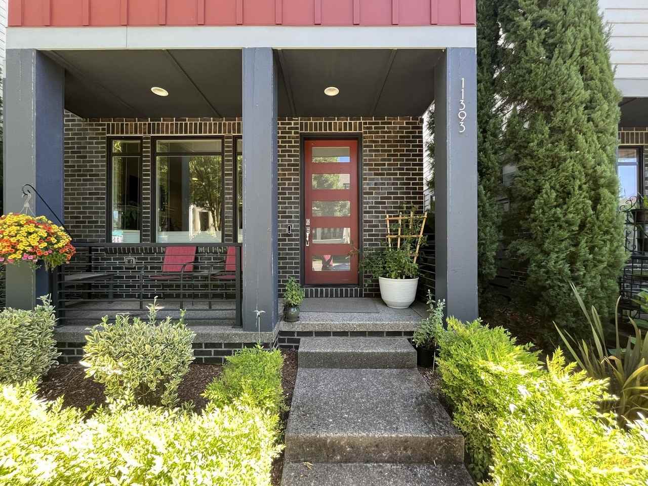 11393 Sw Barber St - Photo 4 of 50