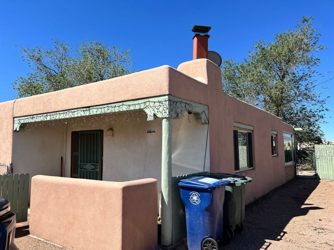 410 La Joya Rd - Photo 2 of 9