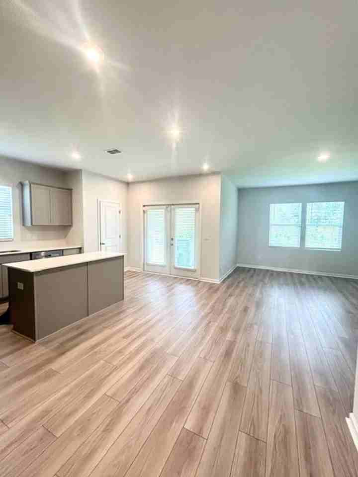 1161 Eagleston Way - Photo 2 of 9
