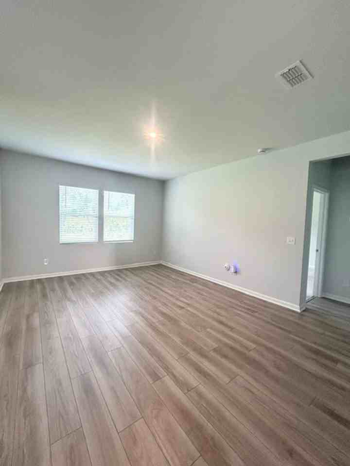1161 Eagleston Way - Photo 5 of 9