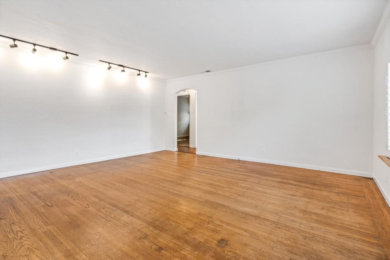 337 Bettencourt St - Photo 6 of 25