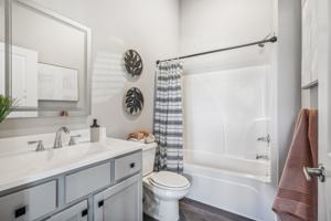 featured image of 1221 S Indian Creek Dr