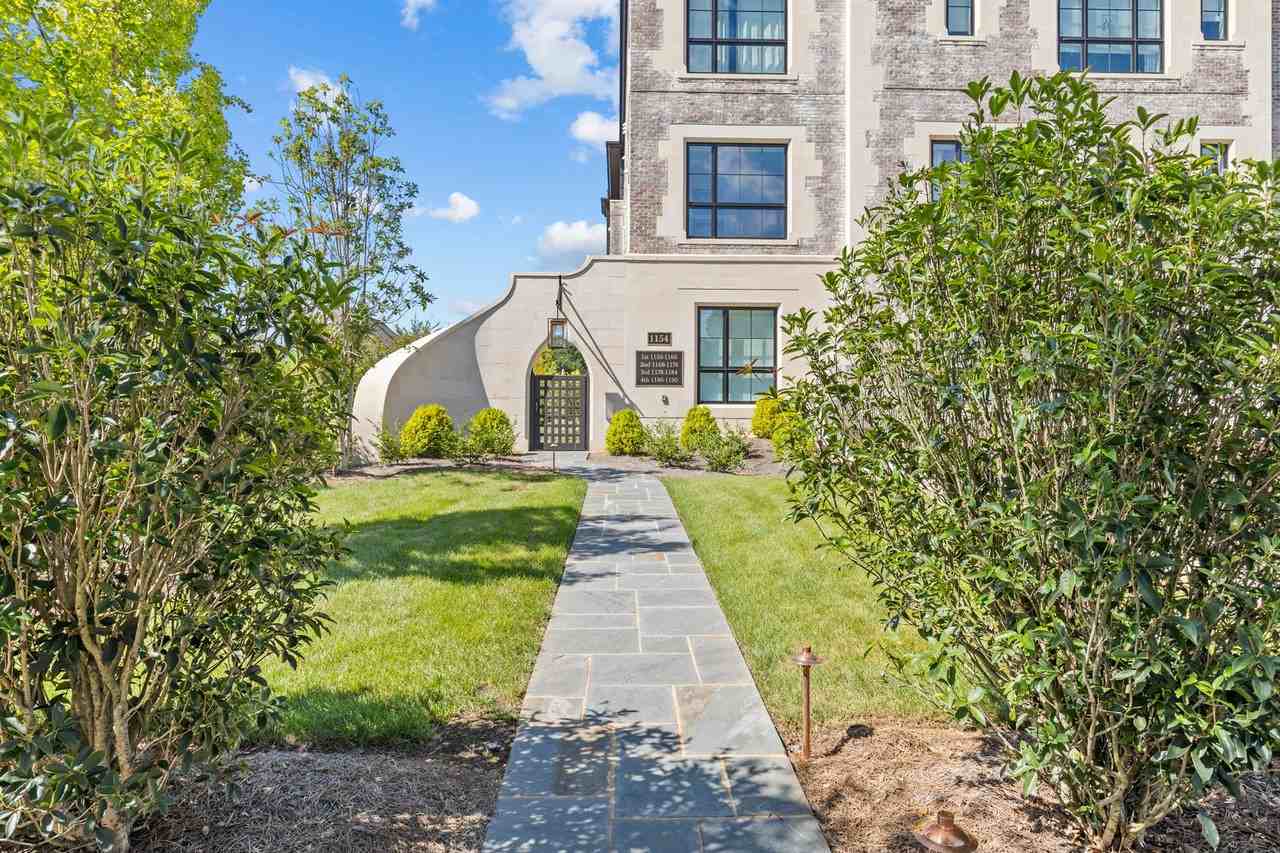 1172 Queens Rd #8 - Photo 4 of 50
