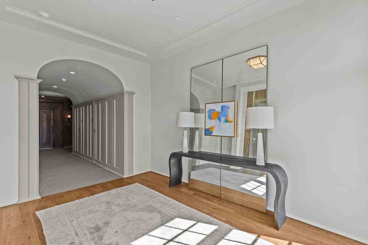1172 Queens Rd #8 - Photo 7 of 50