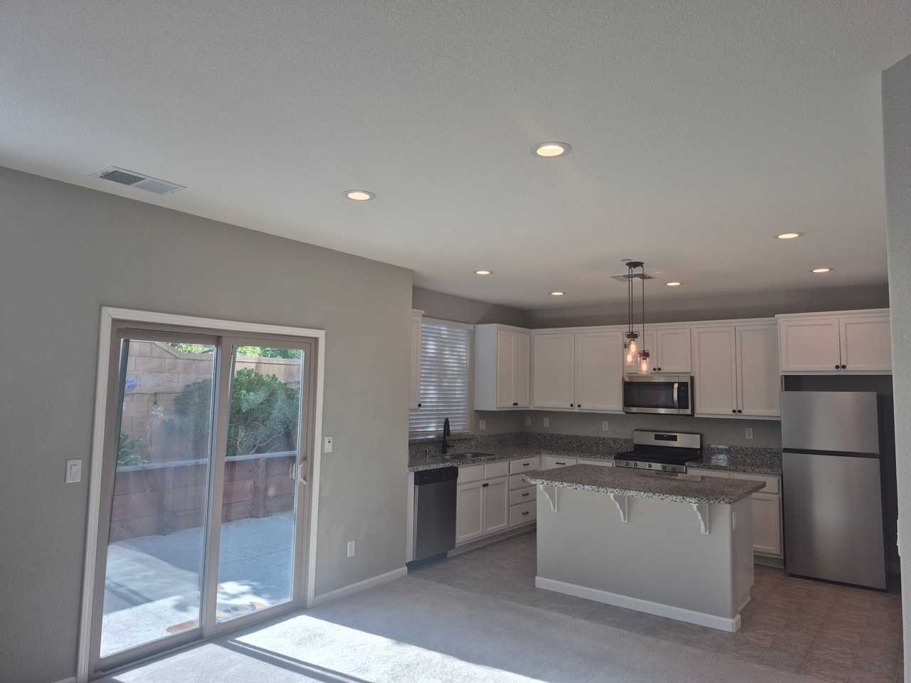 2797 Rainier Way - Photo 6 of 18