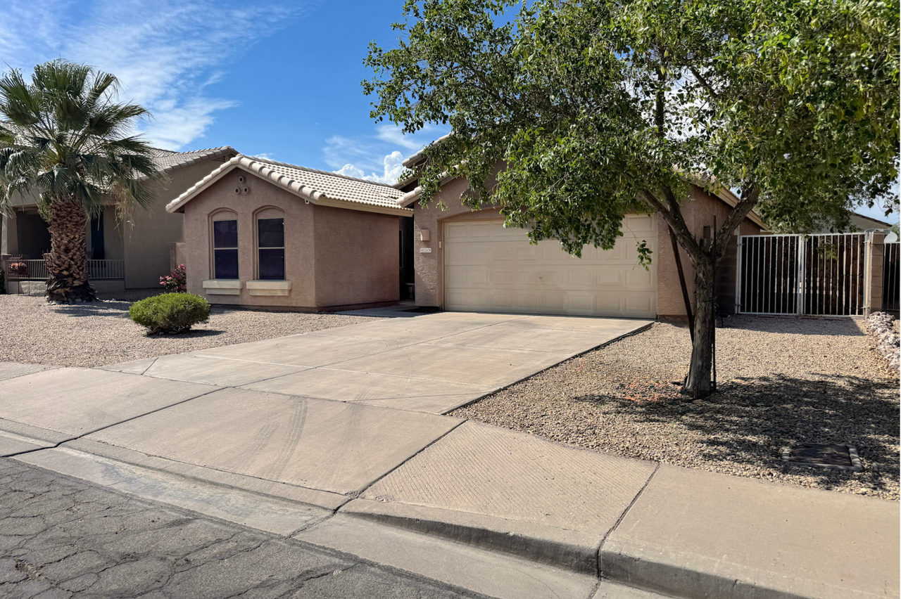 12614 W Avalon Dr - Photo 5 of 50