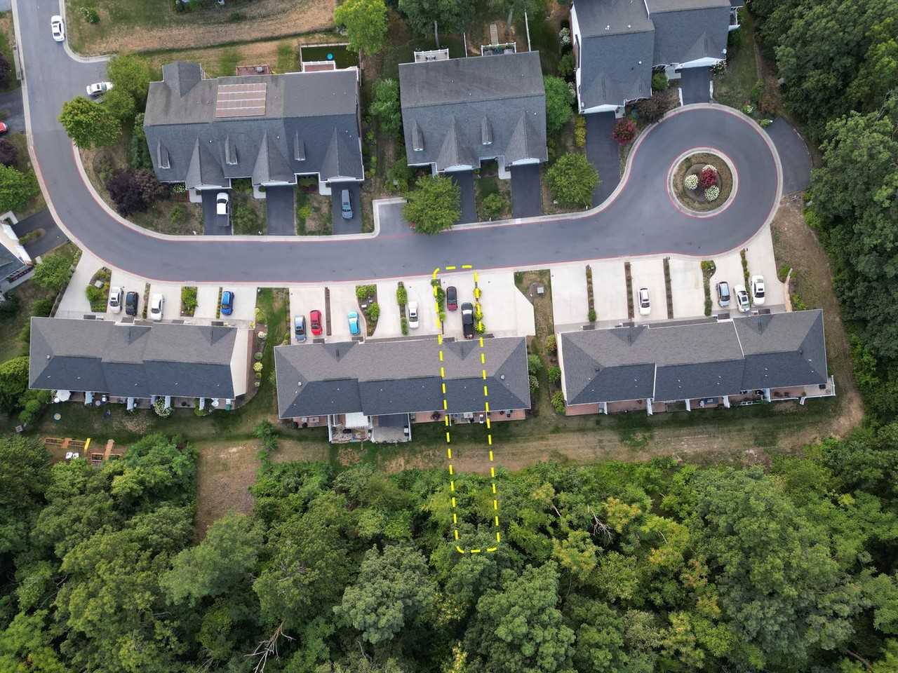 601 Spring Oaks Dr - Photo 2 of 28