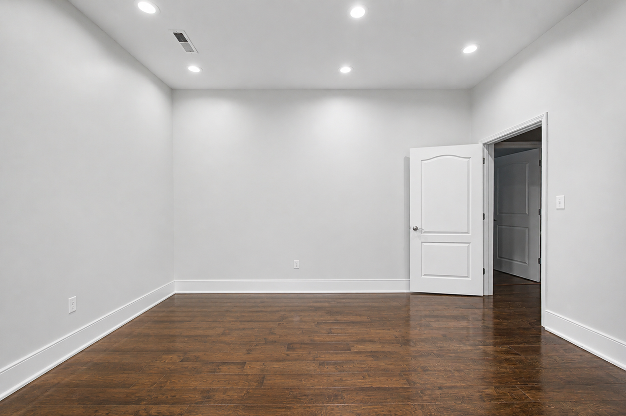 1044 Chestnut St - Photo 2 of 12