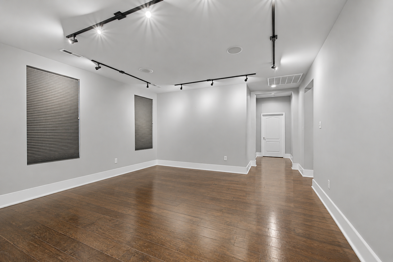 1044 Chestnut St - Photo 4 of 12