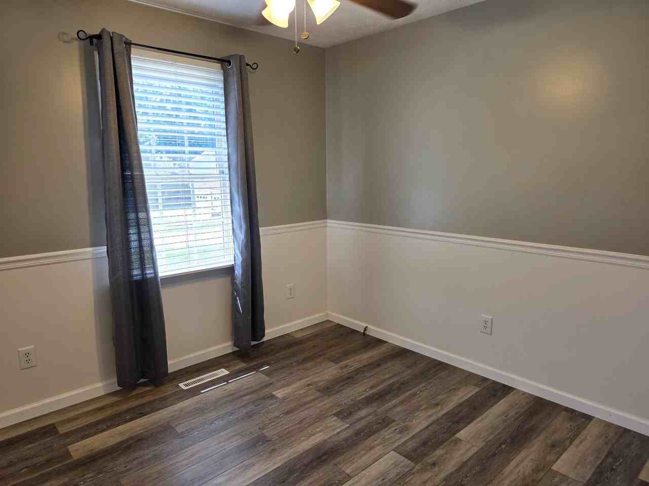 273 Woodbridge Dr - Photo 3 of 20