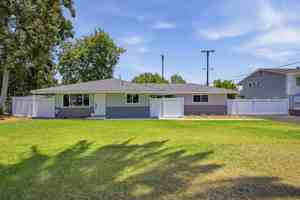 featured image of 1076 El Campo Dr