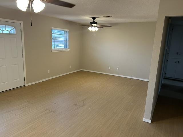818 E Hayes St - Photo 6 of 16