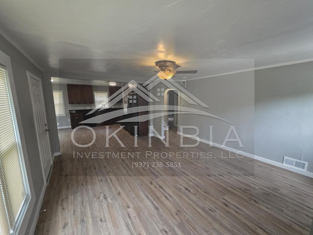 1402 N Euclid Ave - Photo 4 of 31