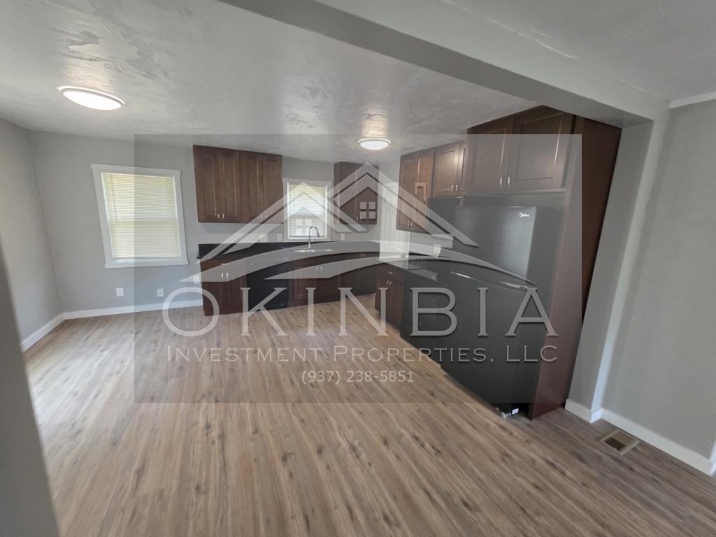 1402 N Euclid Ave - Photo 5 of 31