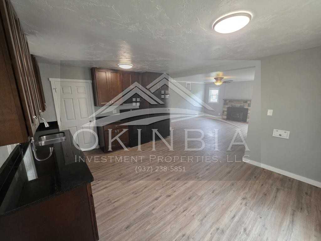 1402 N Euclid Ave - Photo 7 of 31