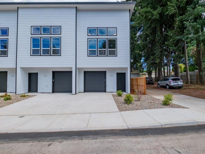 1392 Overlook Ave Nw - Photo 2 of 28
