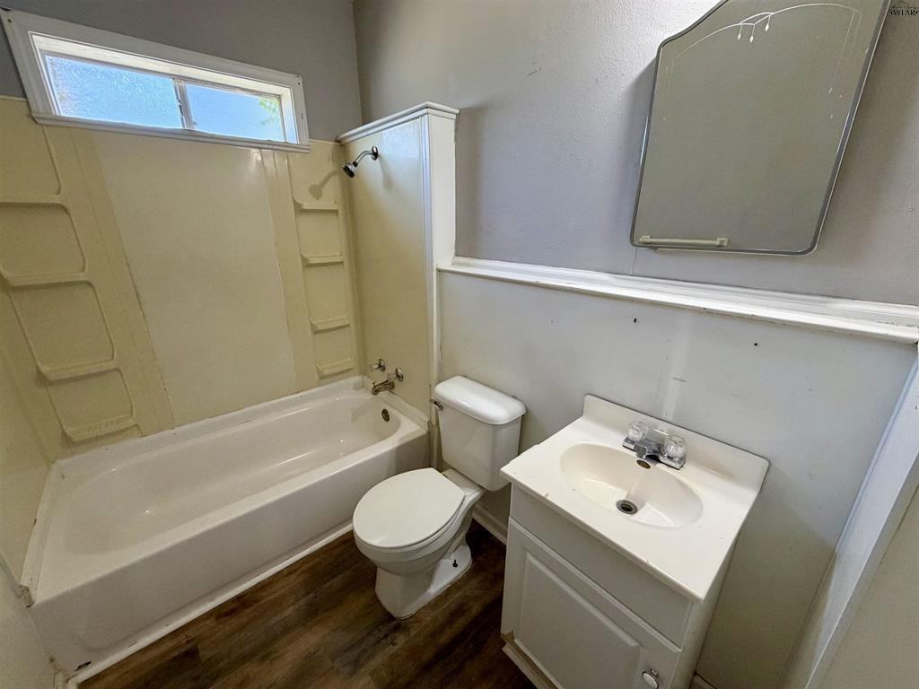 1314 Taylor St - Photo 3 of 8