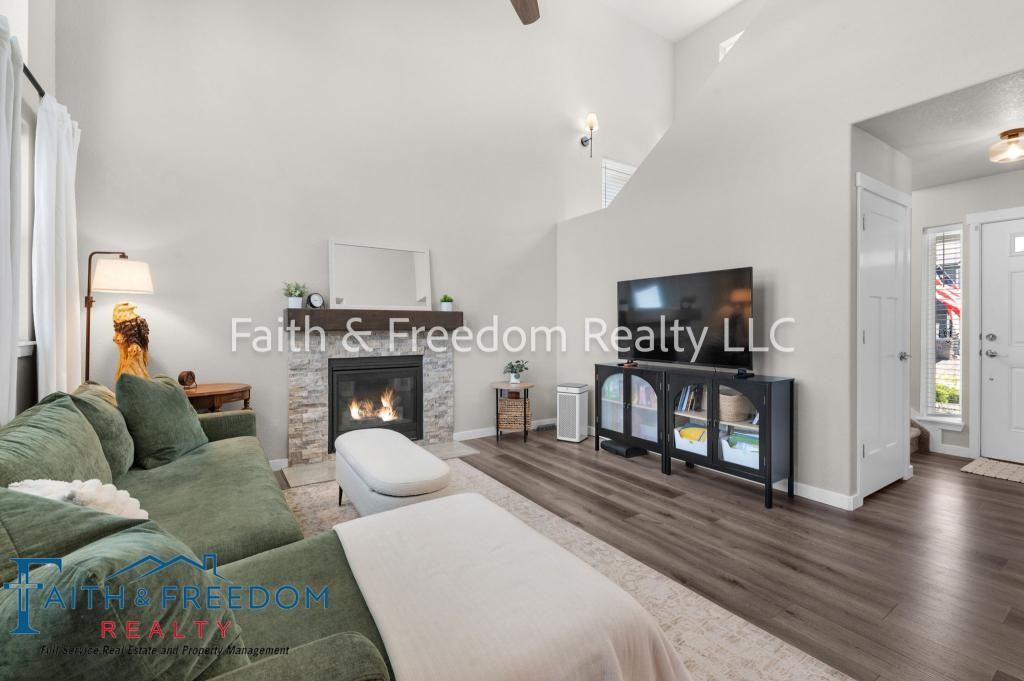 4918 Wolf Moon Dr - Photo 4 of 24