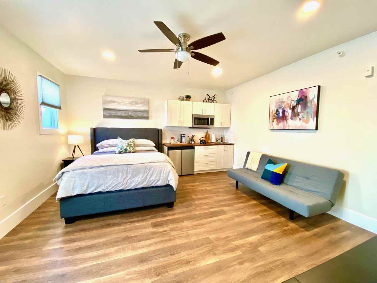155 W Santa Clara St #214 - Photo 7 of 10