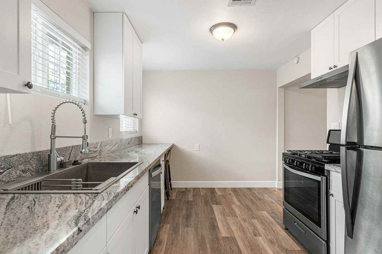 508 N 9th Ave #1 - Photo 5 of 21