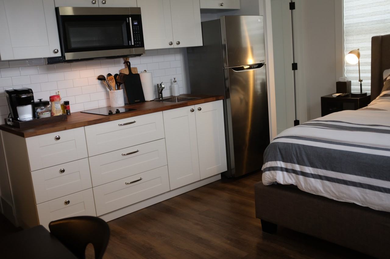 155 W Santa Clara St #209 - Photo 6 of 10