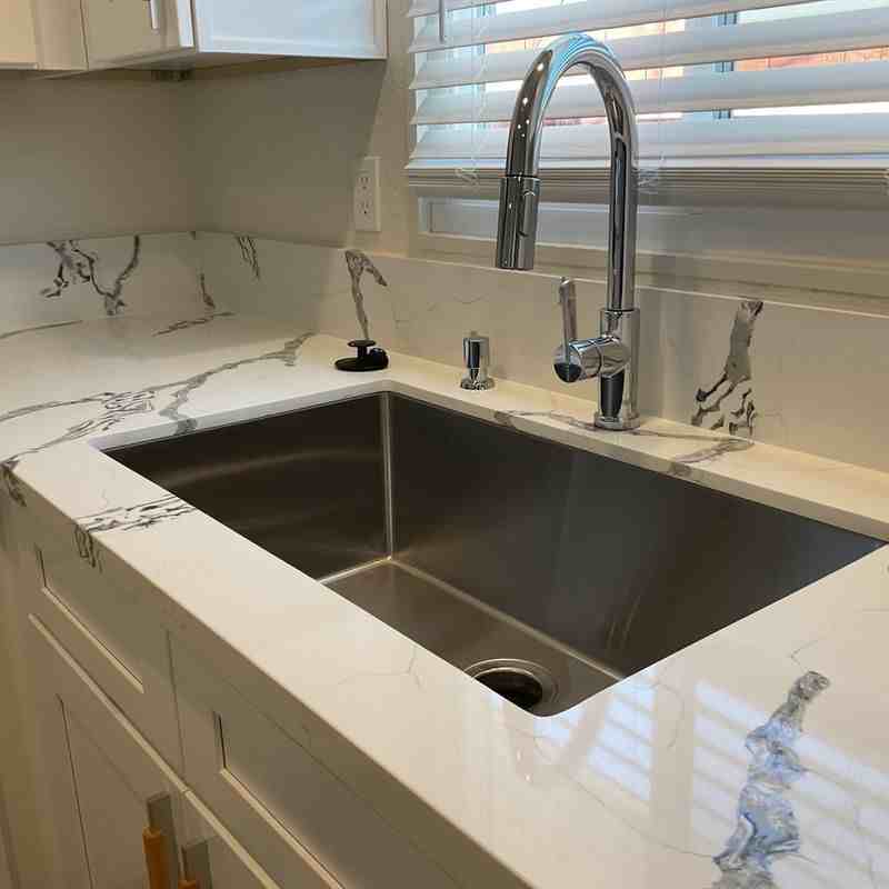 816 W G St - Photo 5 of 13