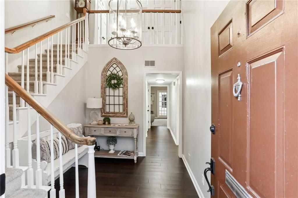 1601 Executive Park Ln Ne - Photo 2 of 27