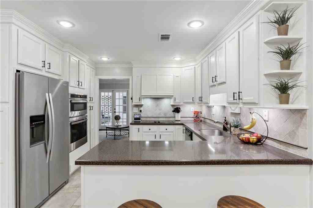 1601 Executive Park Ln Ne - Photo 6 of 27
