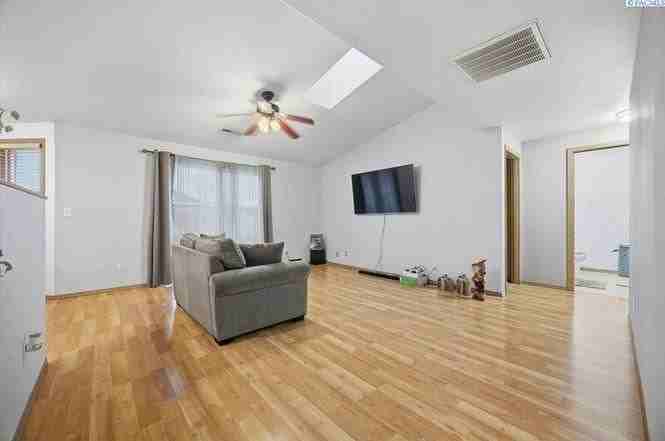 9703 Percheron Dr - Photo 3 of 21