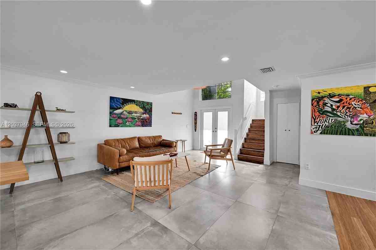 21150 Ne 3rd Ave - Photo 5 of 45