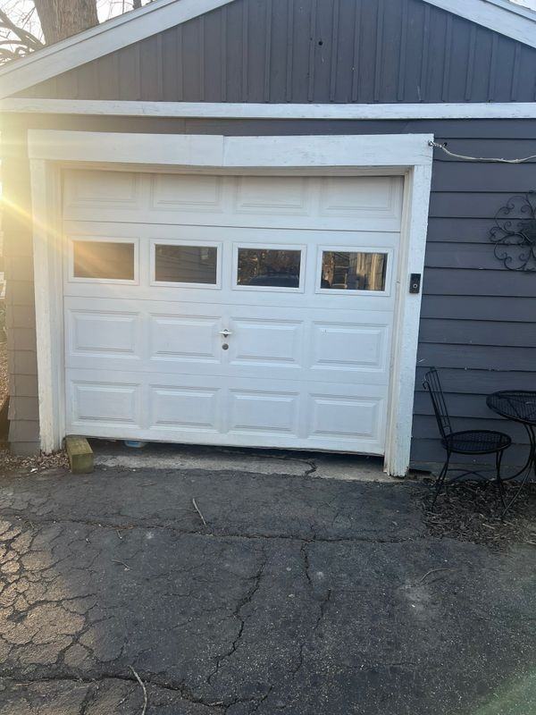 297 Lincoln Blvd - Photo 2 of 14