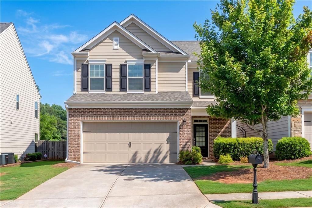 4920 Breezewood Cir