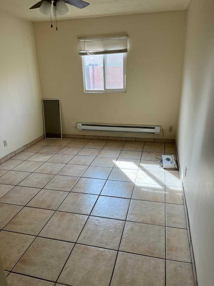 2602 Coal Ave Se #B - Photo 4 of 6