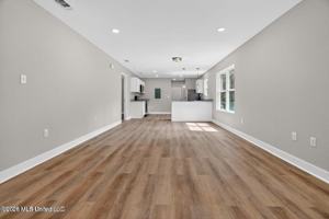 featured image of 7247 Smith St