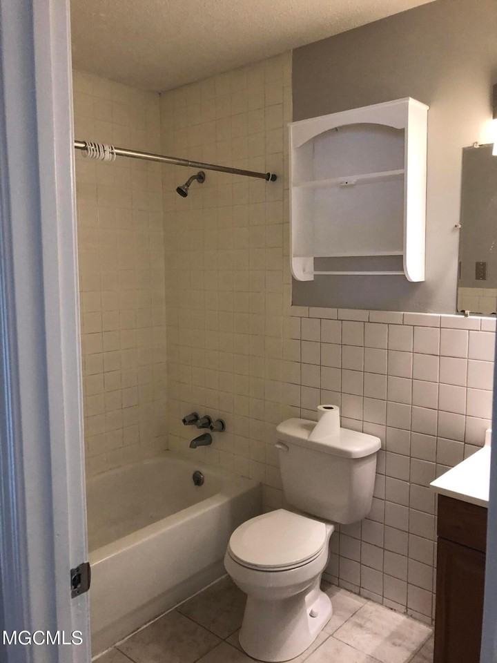 567 Shannon Dr - Photo 6 of 15