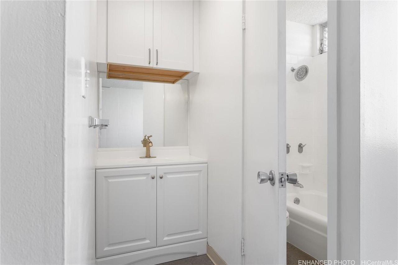 727 Pumehana St #306 - Photo 7 of 9
